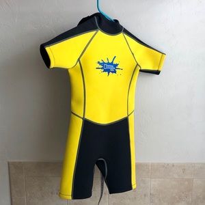 Big Kids Short Wetsuit size Medium